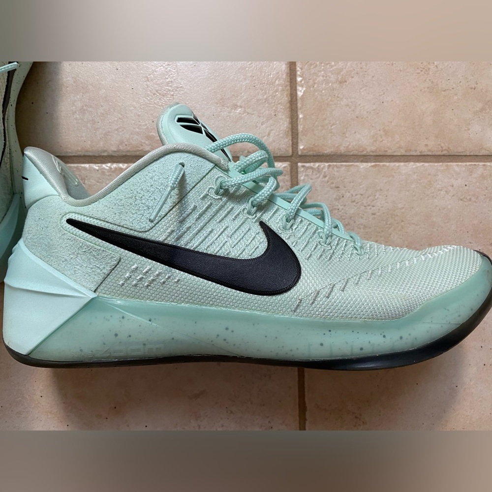 Nike Kobe AD Igloo Mint Green basketball shoes - Picture 3 of 6